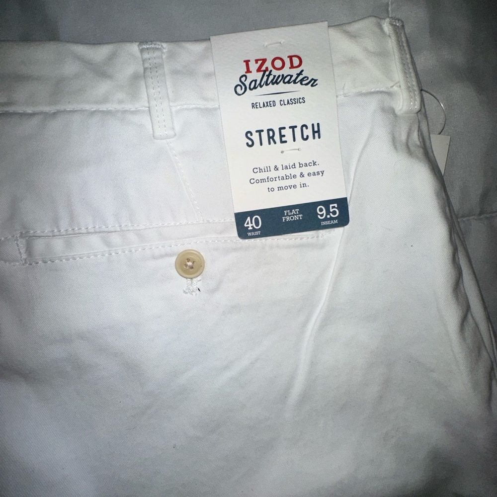 Izod Saltwater Stretch Shorts in White